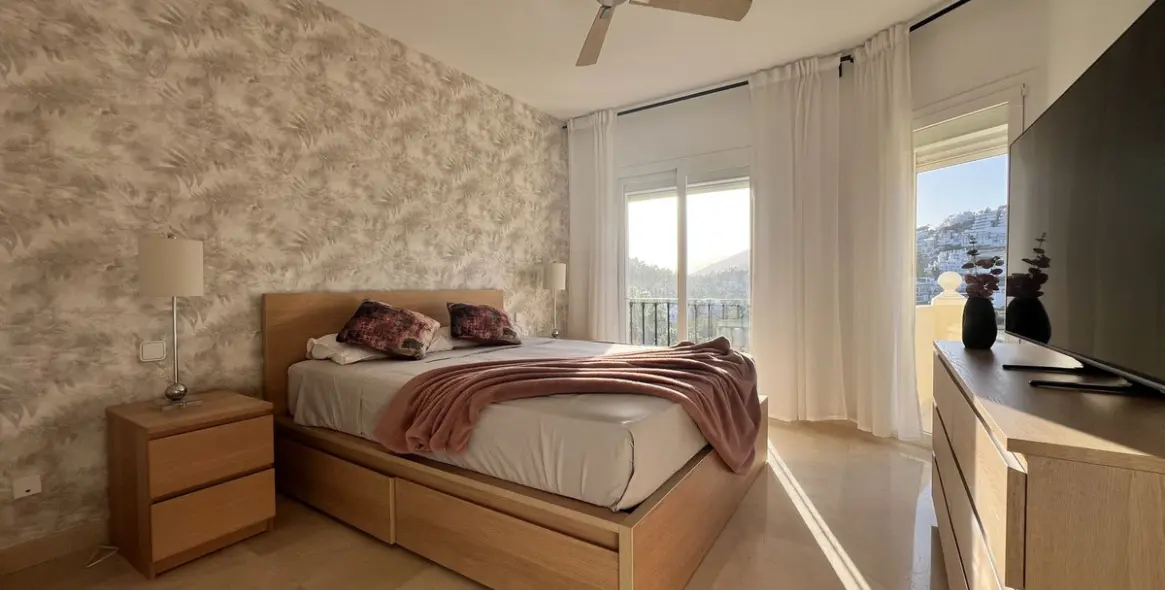 Venta de ático dúplex en La Quinta 10