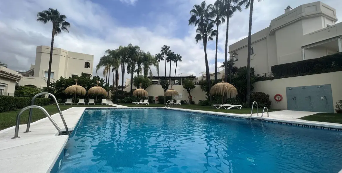 Sale of penthouse duplex in La Quinta 22
