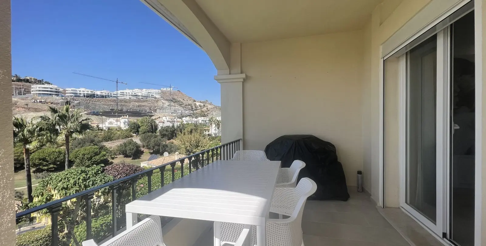 Sale of penthouse duplex in La Quinta 9