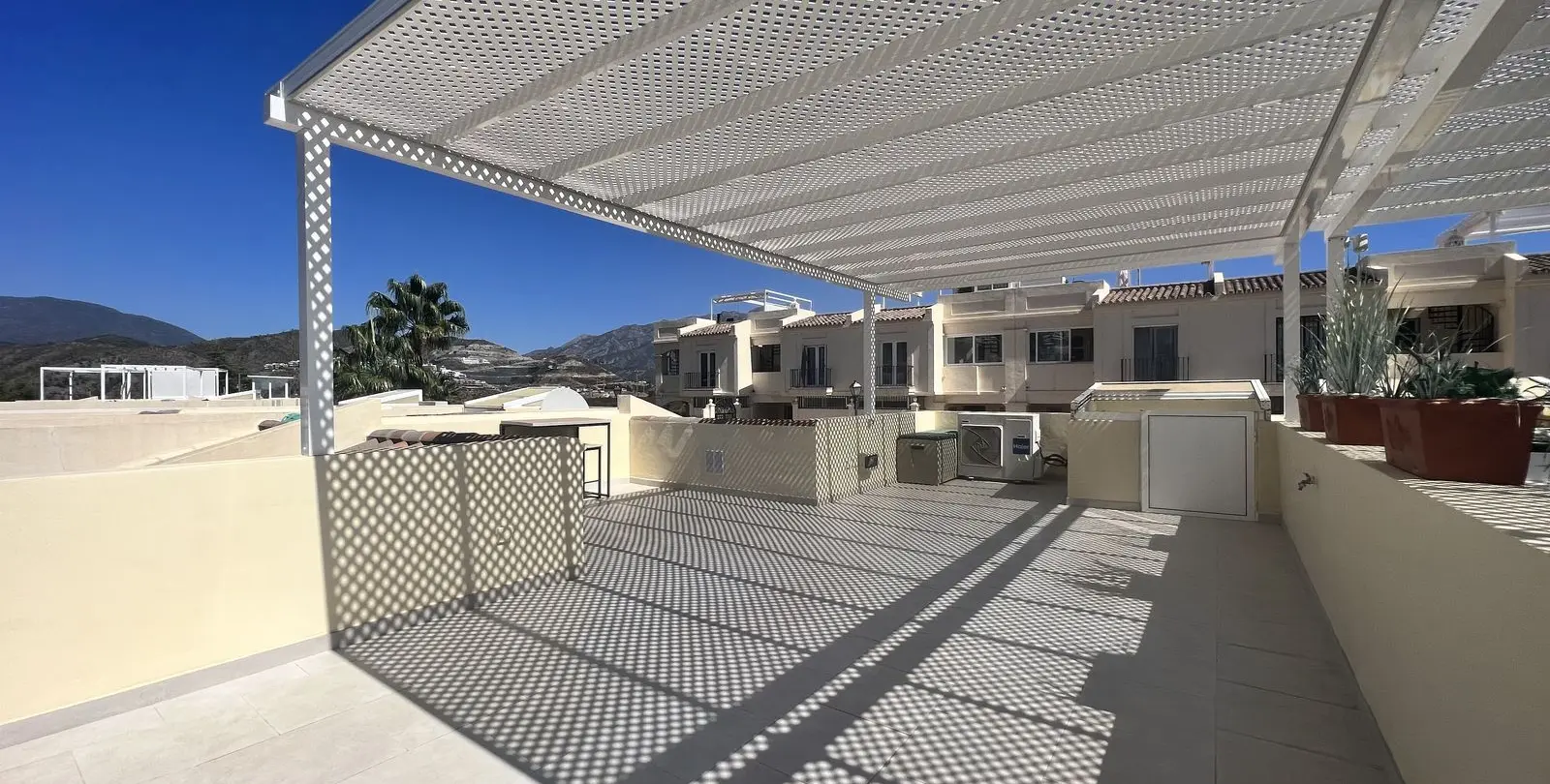 Sale of penthouse duplex in La Quinta 17