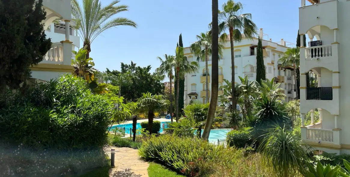 Venta de apartamento en planta baja en Marbella 1
