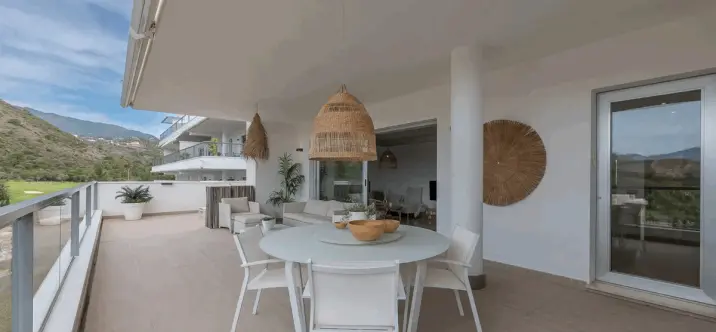 Venta de apartamento en planta baja en Los Arqueros 3