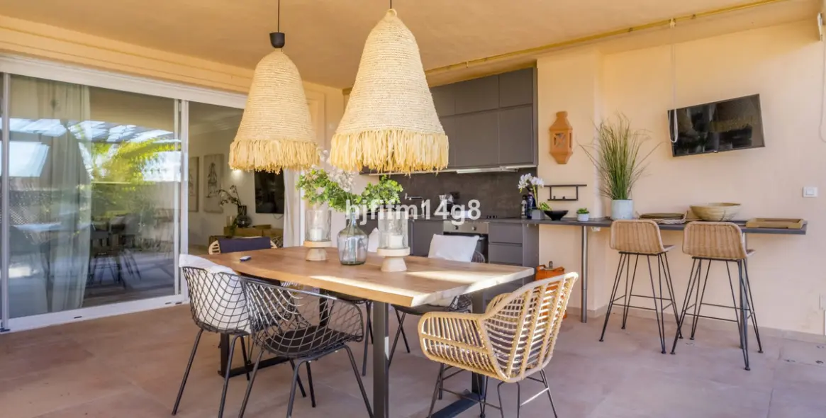 Venta de apartamento en planta baja en Nueva Andalucía 4