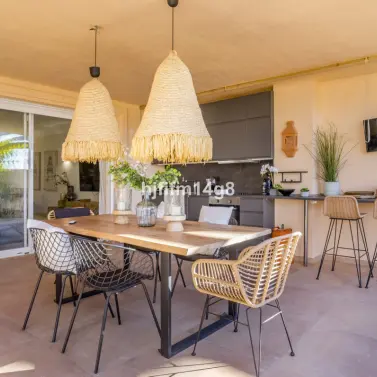 Venta de apartamento en planta baja en Nueva Andalucía