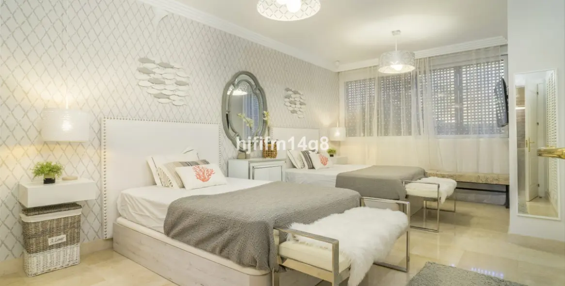 Venta de apartamento en planta baja en Nueva Andalucía 15