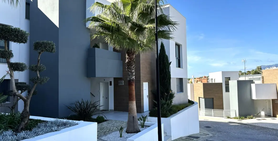 Venta de ático dúplex en Cabopino 2