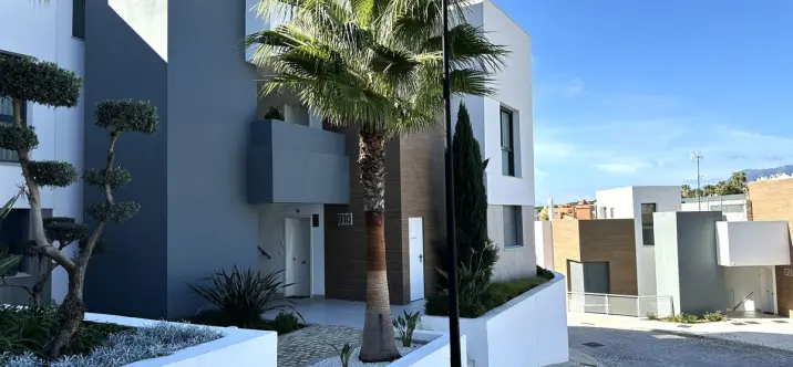 Venta de ático dúplex en Cabopino 1