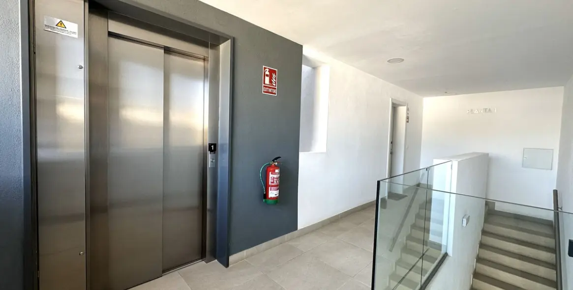 Venta de ático dúplex en Cabopino 3