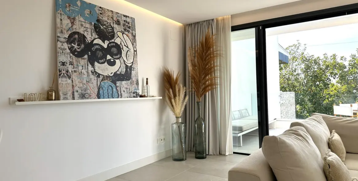 Sale of penthouse duplex in Cabopino 33