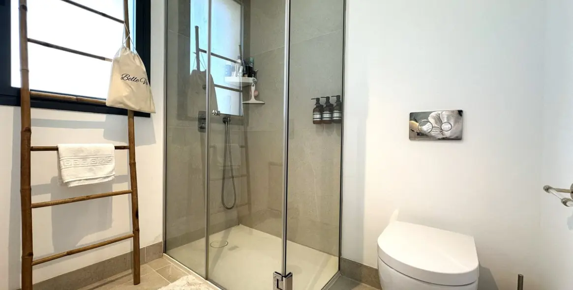 Sale of penthouse duplex in Cabopino 42