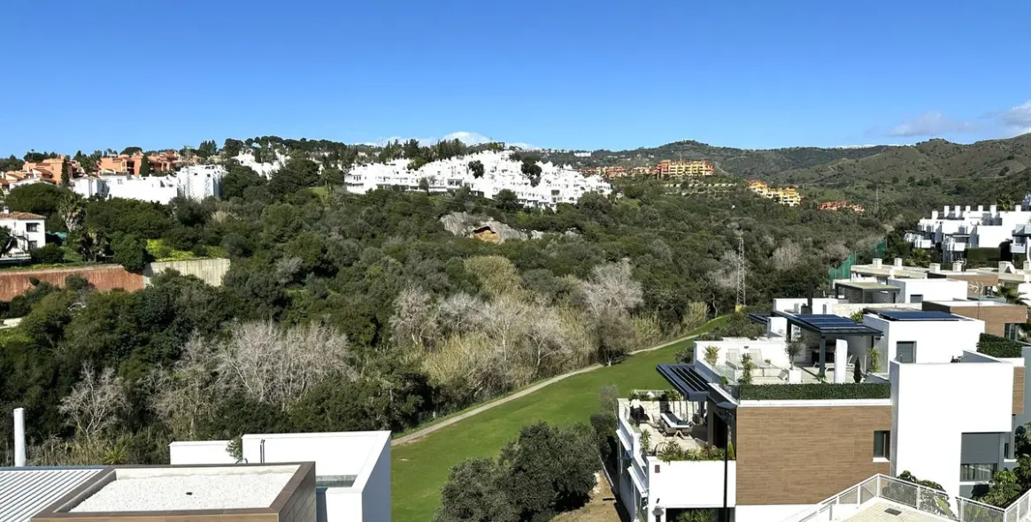 Sale of penthouse duplex in Cabopino 59