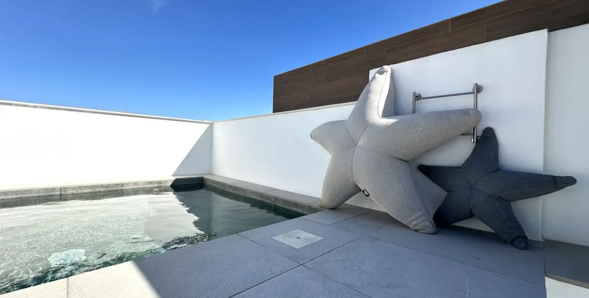 Sale of penthouse duplex in Cabopino 62