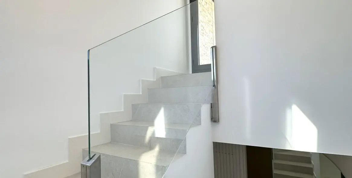 Sale of penthouse duplex in Cabopino 66