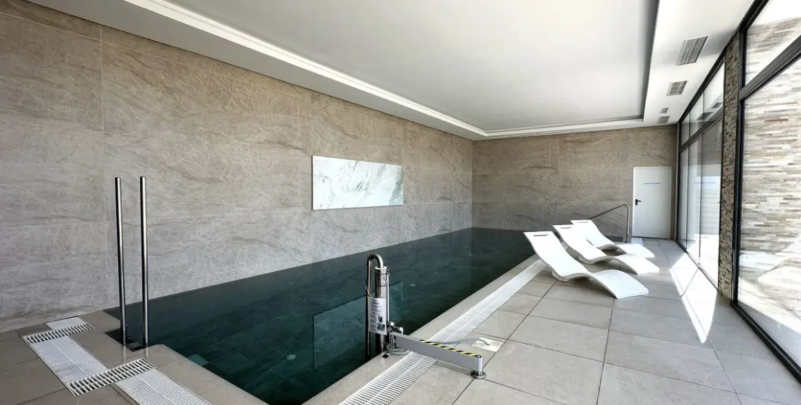 Sale of penthouse duplex in Cabopino 76