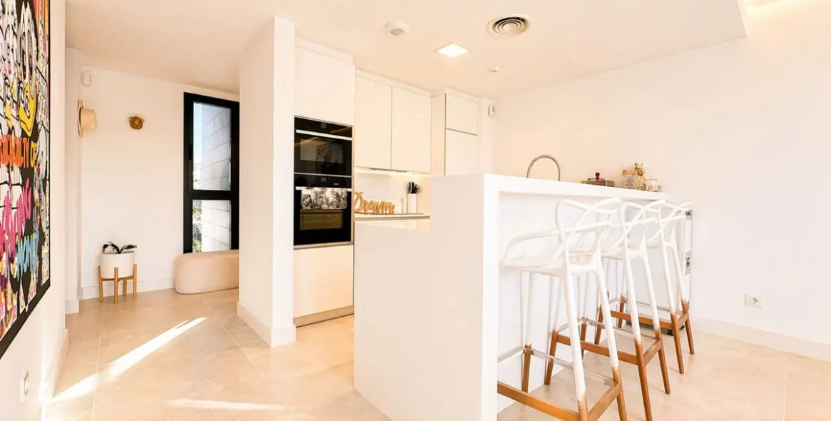 Sale of penthouse duplex in Cabopino 3