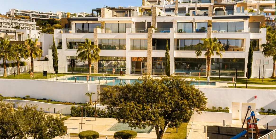 Sale of penthouse duplex in Cabopino 33
