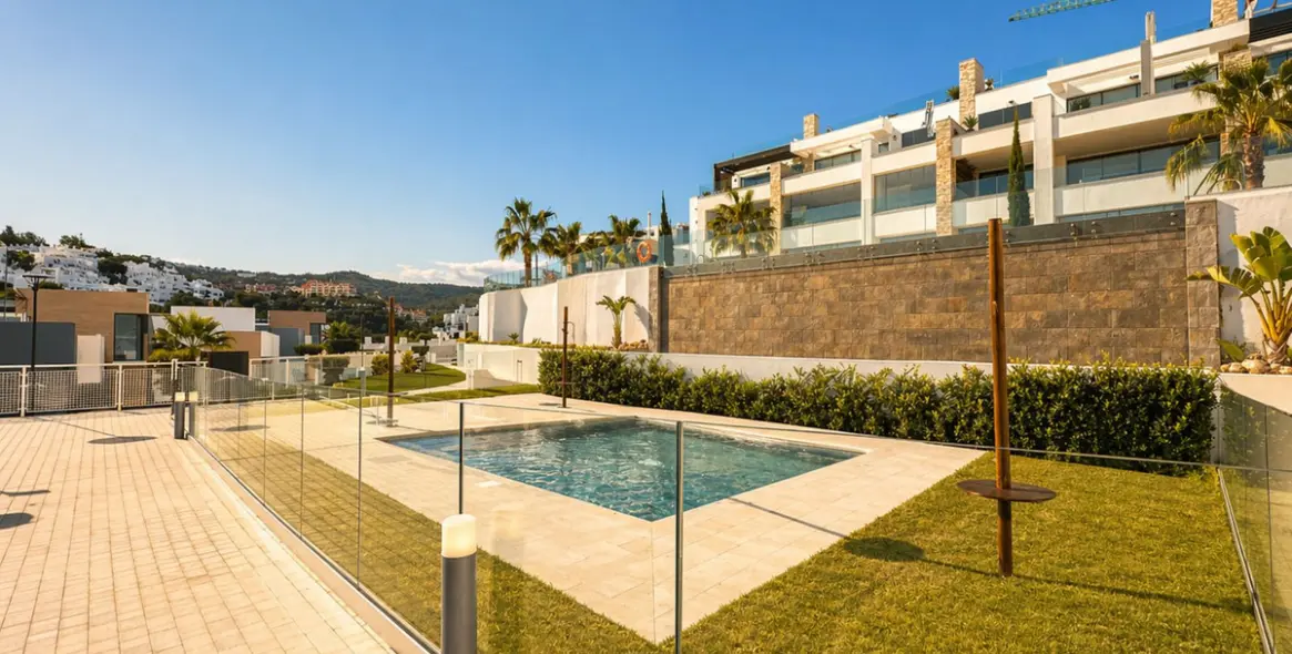 Sale of penthouse duplex in Cabopino 45