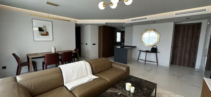 Venta de apartamento en planta media en San Pedro de Alcántara 2