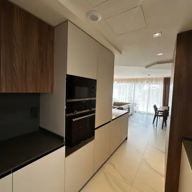 Venta de apartamento en planta media en San Pedro de Alcántara