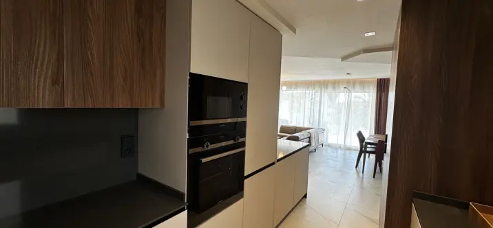 Venta de apartamento en planta media en San Pedro de Alcántara 4