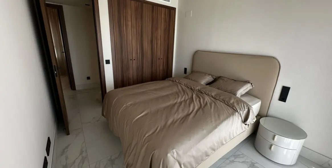 Venta de apartamento en planta media en San Pedro de Alcántara 12