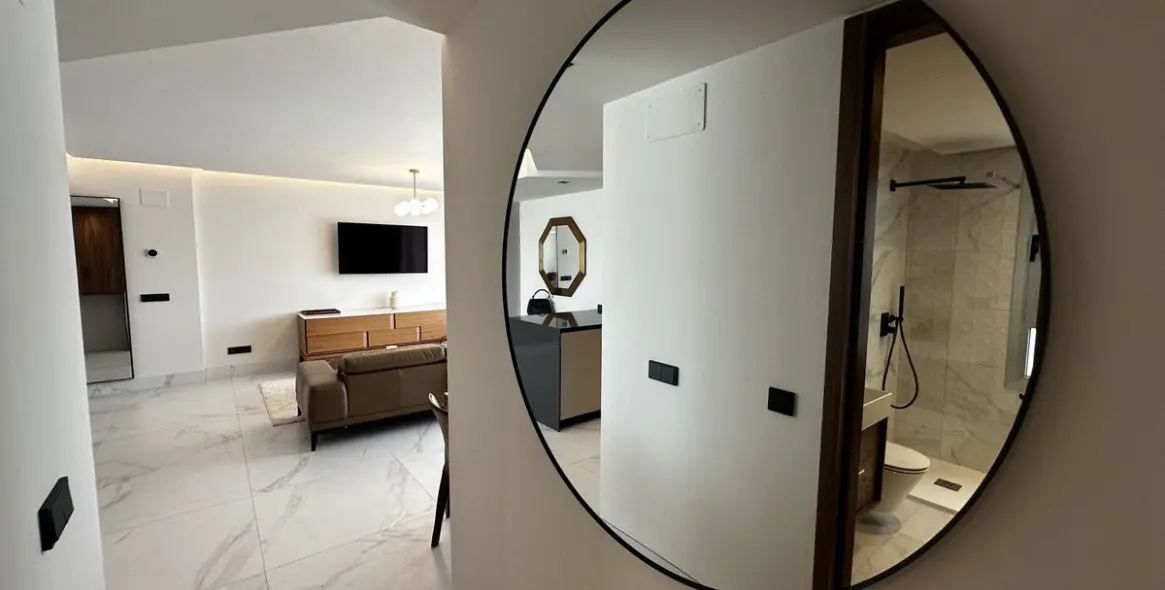 Venta de apartamento en planta media en San Pedro de Alcántara 13