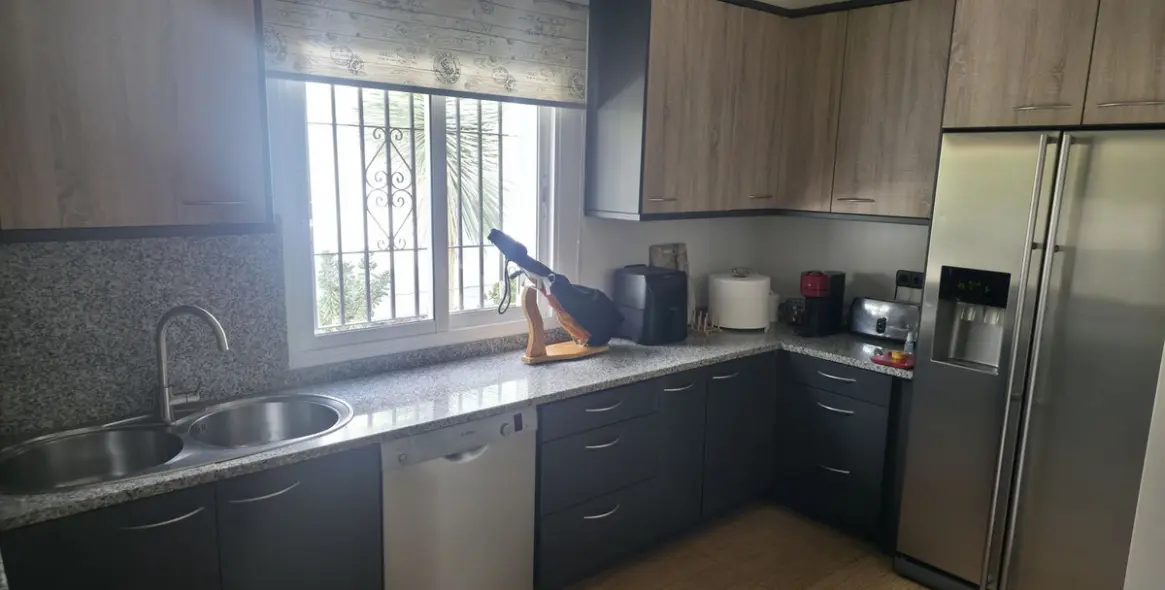 Продажа  отдельно стоящей виллы в The Golden Mile 8