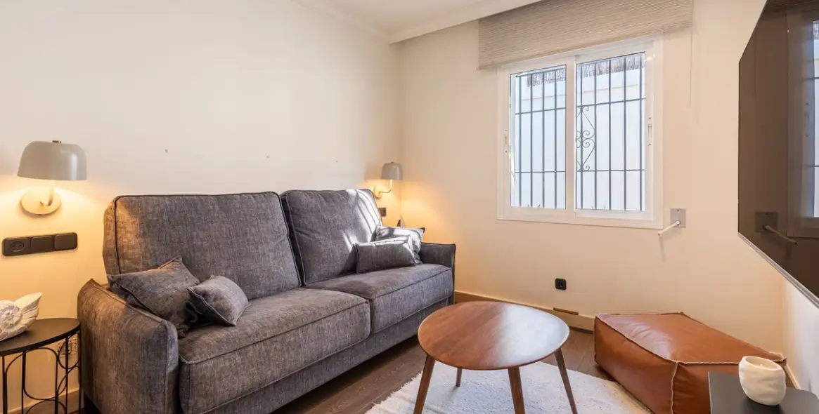 Sale of detached villa in The Golden Mile 15