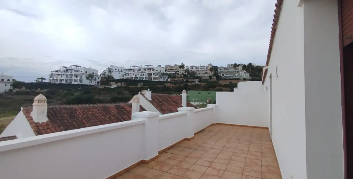 Продажа таунхауса в Doña Julia 1