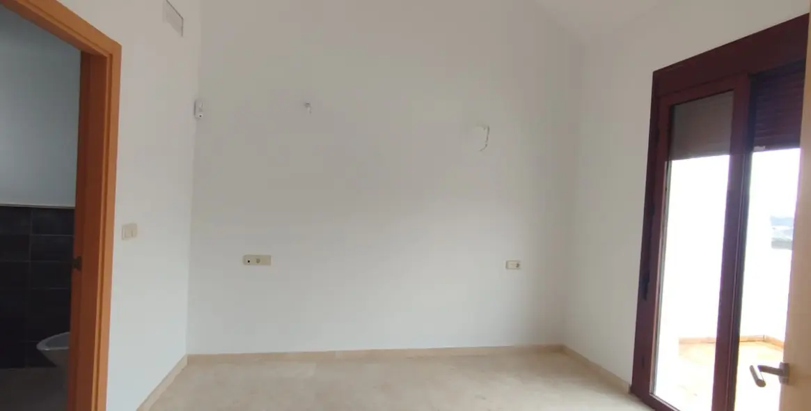 Sale of townhouse in Doña Julia 16