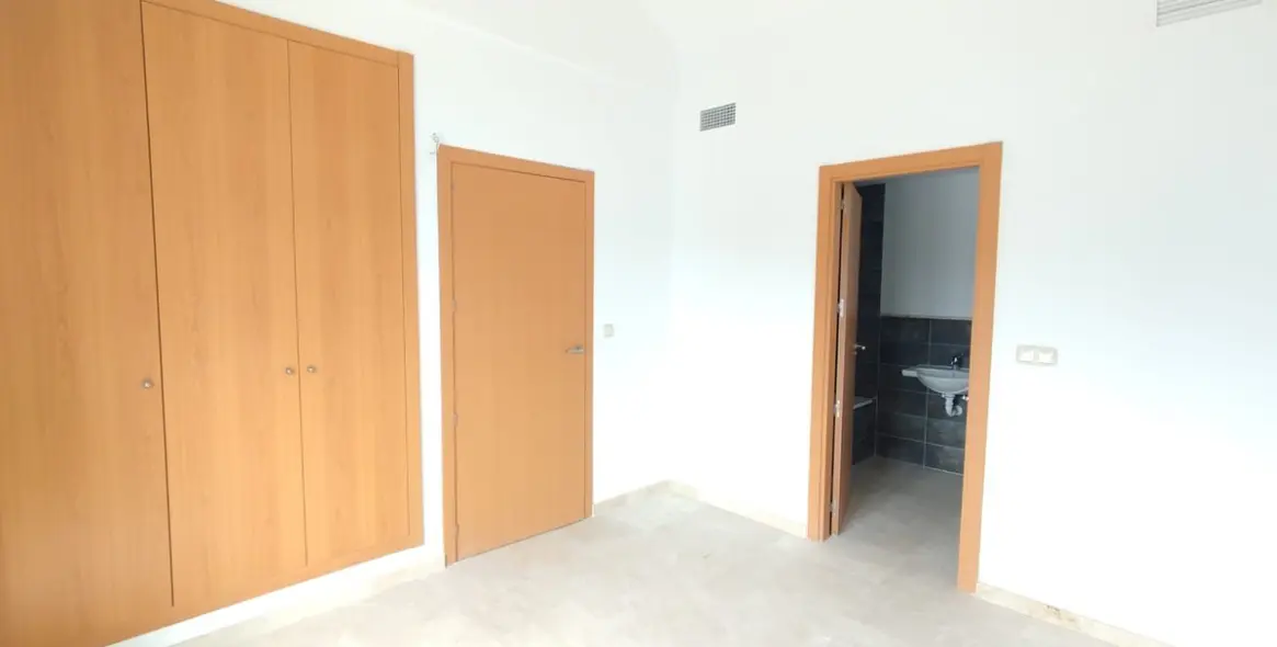 Sale of townhouse in Doña Julia 18