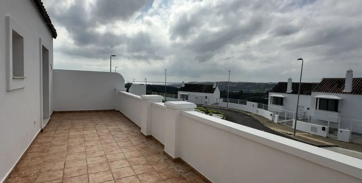 Продажа таунхауса в Doña Julia 41