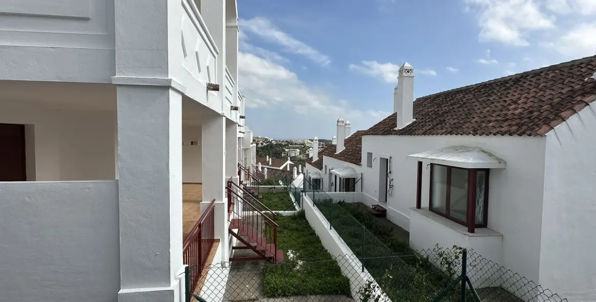 Продажа таунхауса в Doña Julia 56