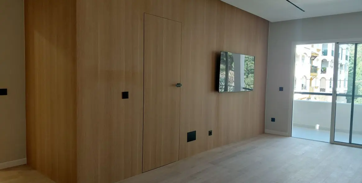 Sale of middle floor apartment in Marbella 1