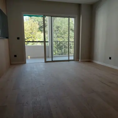 Venta de apartamento en planta media en Marbella