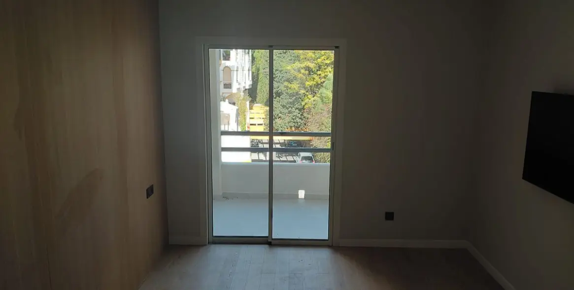 Sale of middle floor apartment in Marbella 10