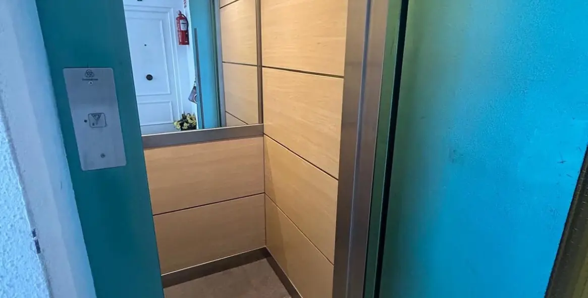 Venta de apartamento en planta media en Marbella 18