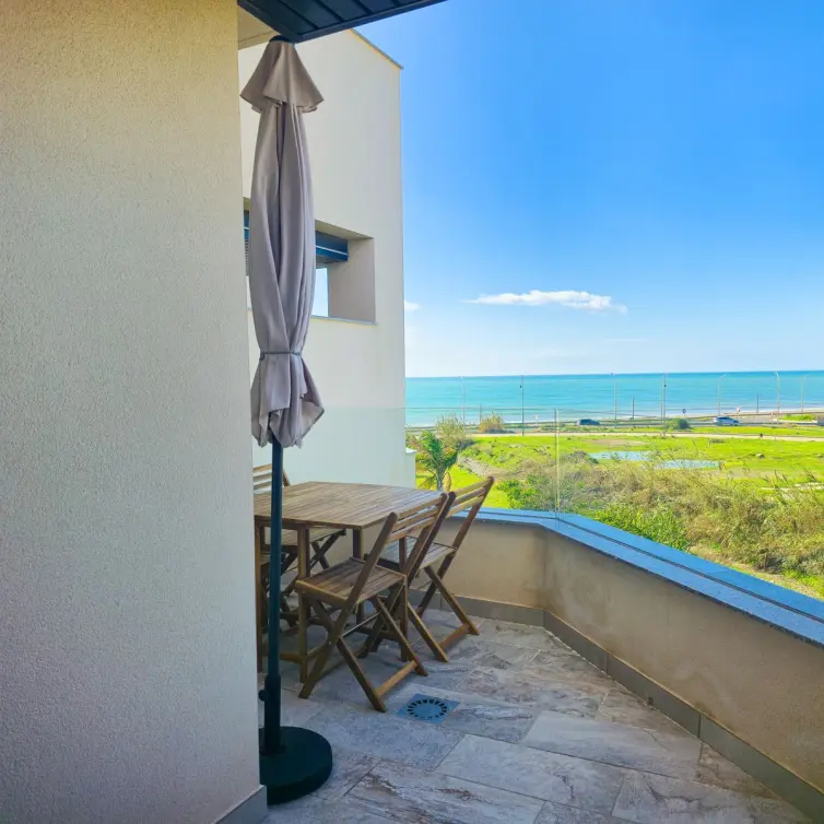 Sale of penthouse in Valle-Niza