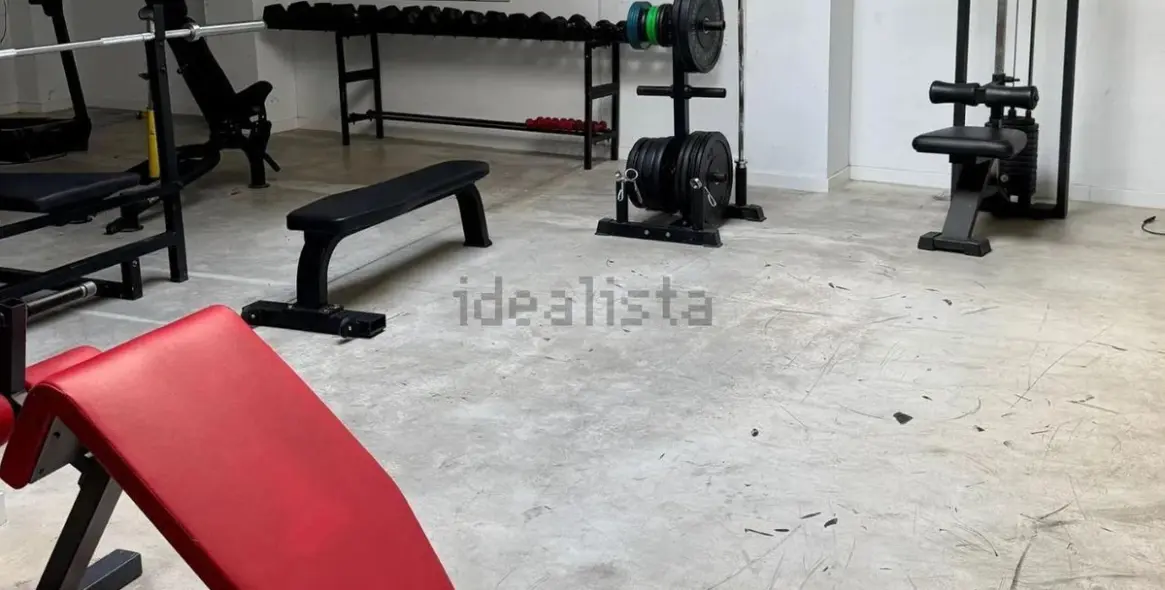 Продажа апартаментов на среднем этаже в Torrequebrada 30