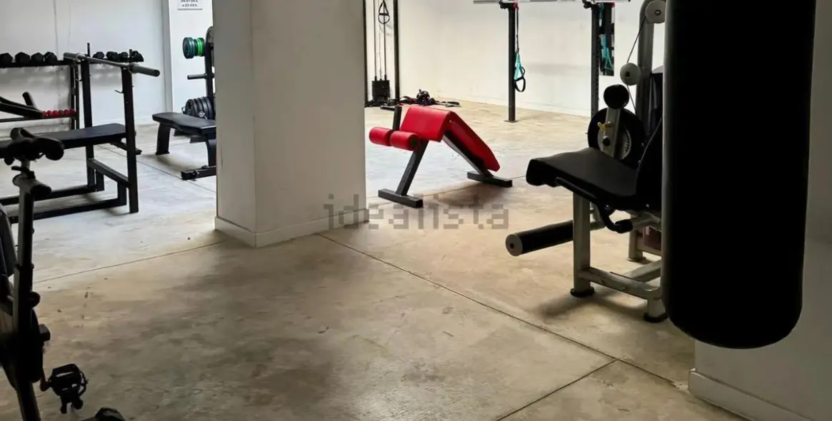 Продажа апартаментов на среднем этаже в Torrequebrada 38