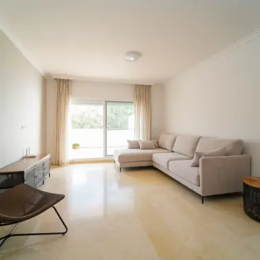 Sale of penthouse in Elviria