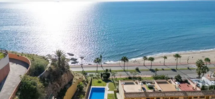 Venta de ático en Carvajal 2