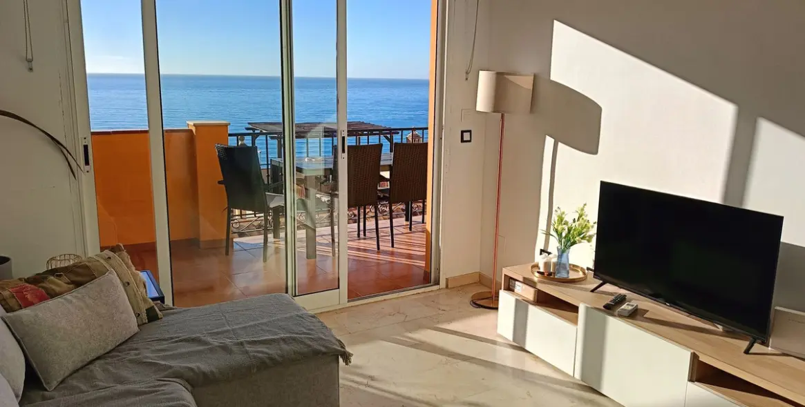 Sale of penthouse in Carvajal 5