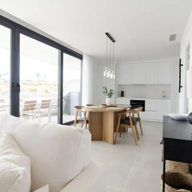 Venta de apartamento en planta media en Fuengirola
