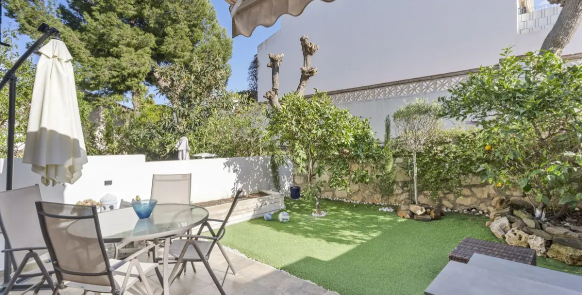 Venta de adosado en Cerros del Aguila 1