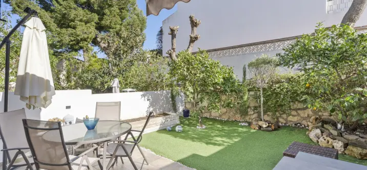 Venta de adosado en Cerros del Aguila 0