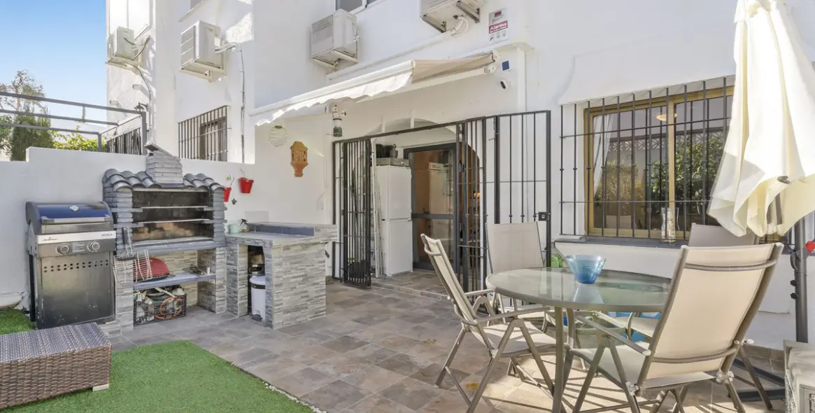 Venta de adosado en Cerros del Aguila 7