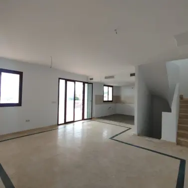 Venta de adosado en Doña Julia