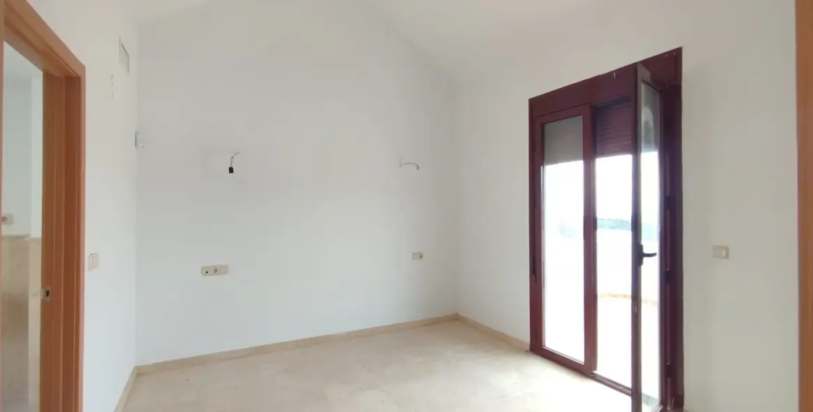 Venta de adosado en Doña Julia 9