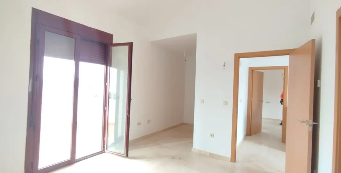 Venta de adosado en Doña Julia 10